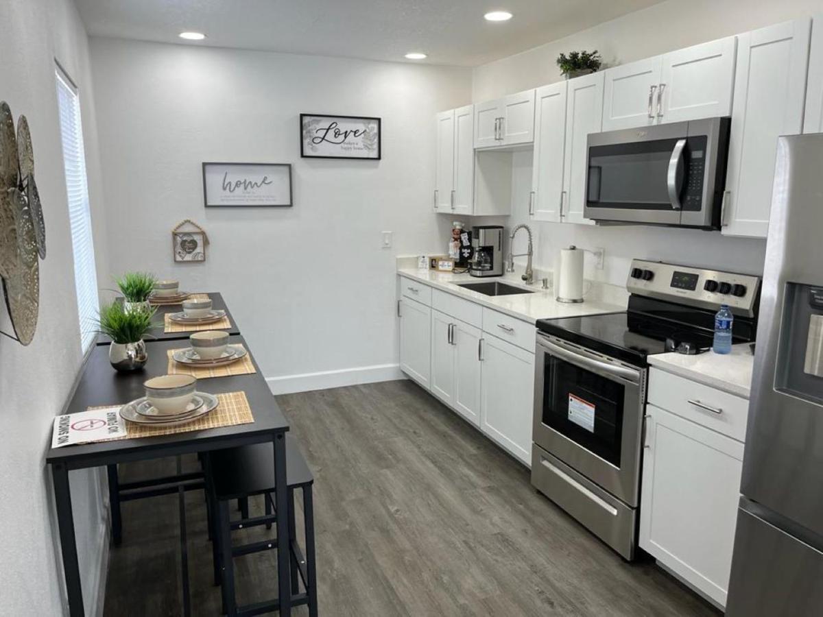 Incredible Comfortable Apartments Near The Airport And Beaches Tampa Bagian luar foto