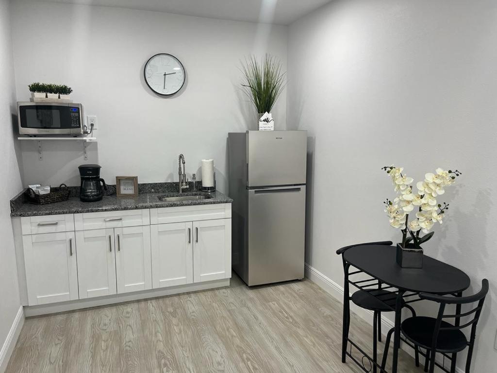 Incredible Comfortable Apartments Near The Airport And Beaches Tampa Bagian luar foto
