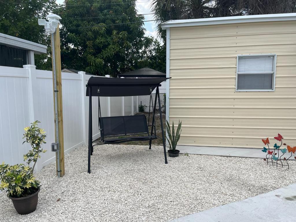 Incredible Comfortable Apartments Near The Airport And Beaches Tampa Bagian luar foto