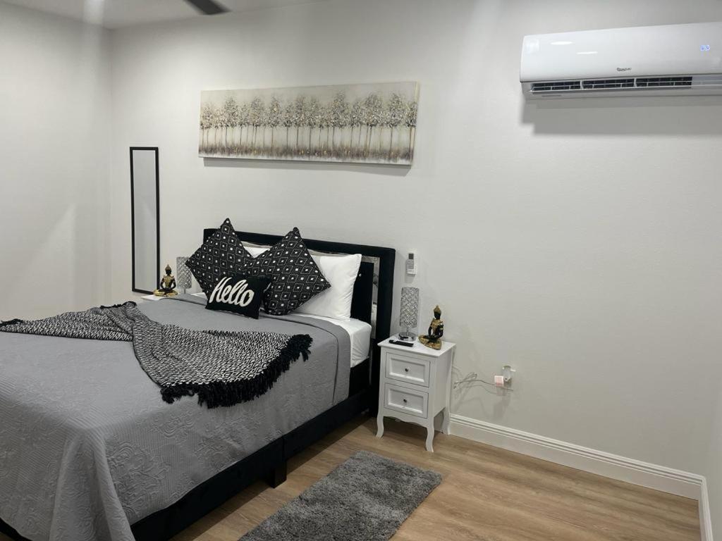 Incredible Comfortable Apartments Near The Airport And Beaches Tampa Bagian luar foto